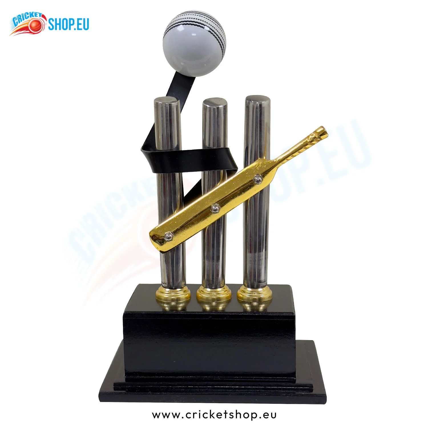 Cricket Bat Ball & Stump Trophy - Image 7