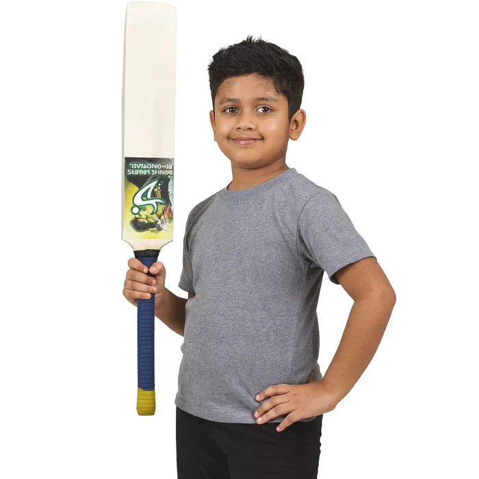 DS Sports Junior Star Tape Ball Bat Size 4