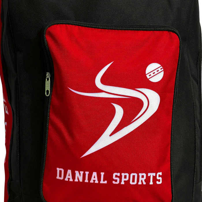 DS Star Duffle Bag Black/Red - Image 7