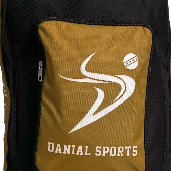 DS Star Duffle Bag Black/Yellow - Image 9