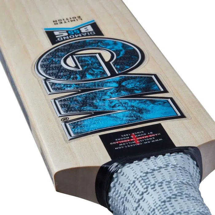 Gunn And Moore Diamond 404 Junior Cricket Bat - Image 7