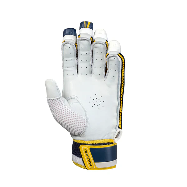 Masuri C Line Batting Gloves - Image 4