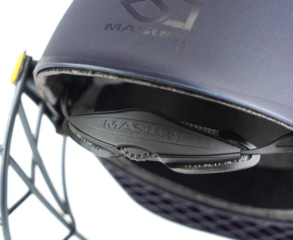Masuri C Line Plus Steel Cricket Helmet Black - Image 2