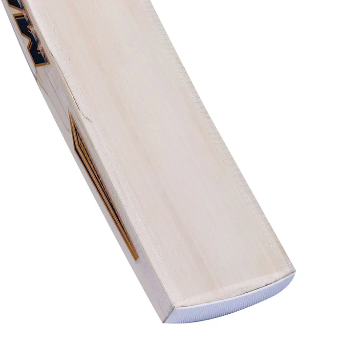 MB Malik Reserve Edition Cricket Bat - Image 5