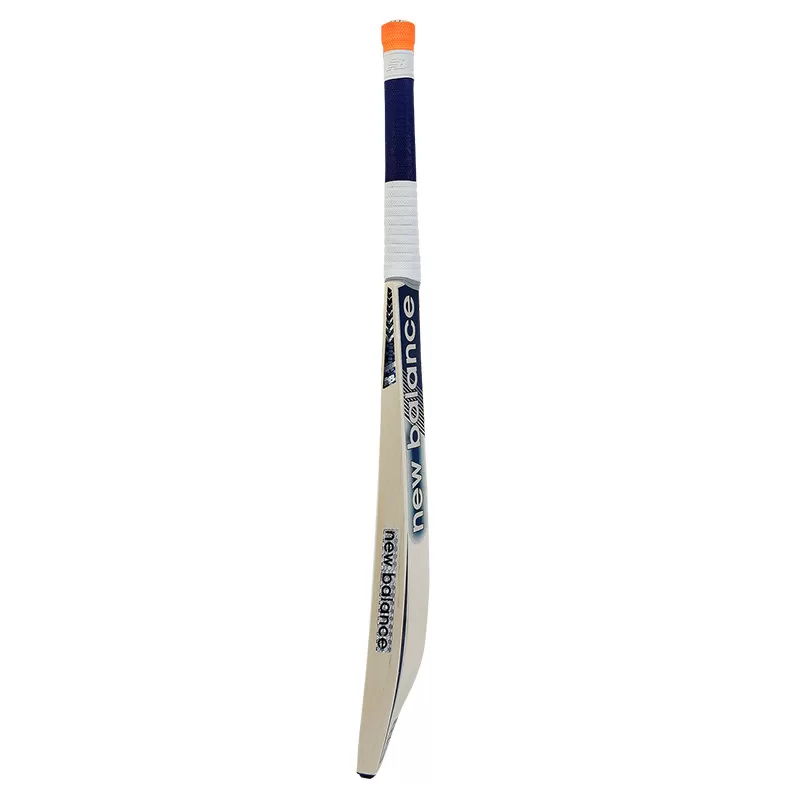 New Balance DC PRO+ English Willow Cricket Bat - Image 4